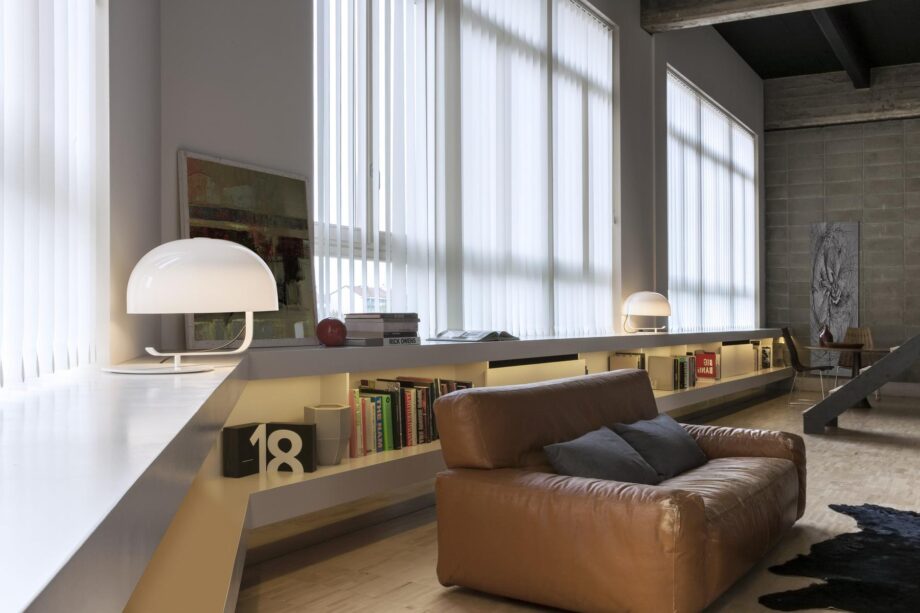 Zanuso 275 Table Lamp Oluce