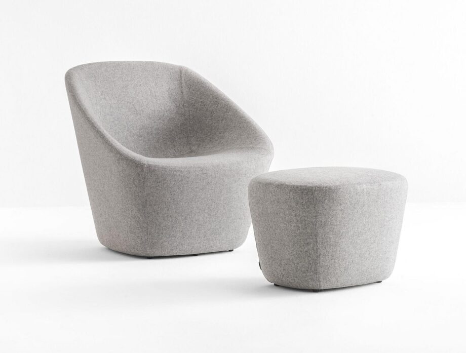 Log 366 Armchair Pedrali