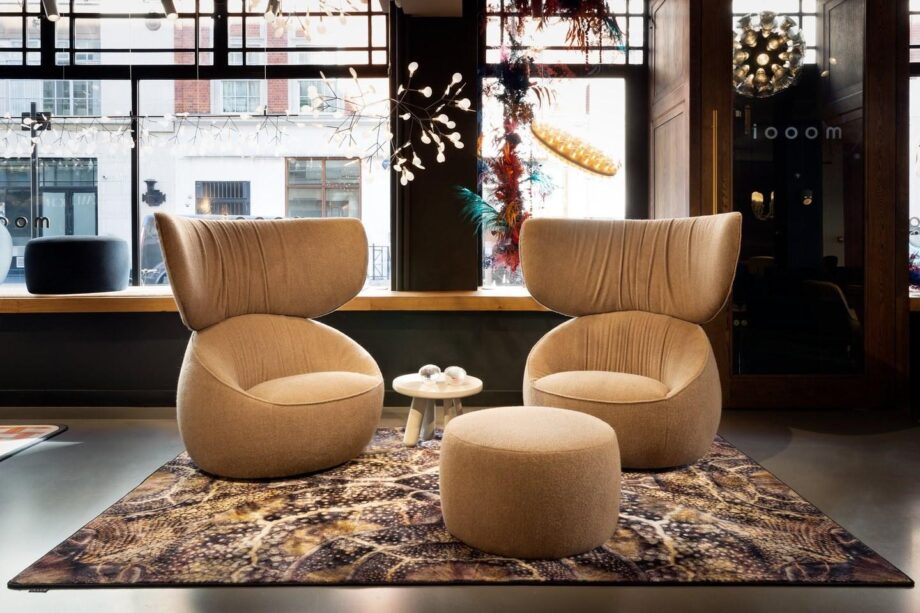 Hana Wingback Armchair Moooi