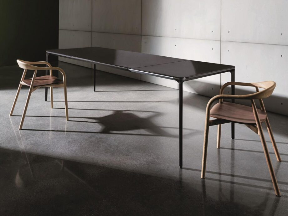 Slim Extensible Table Sovet