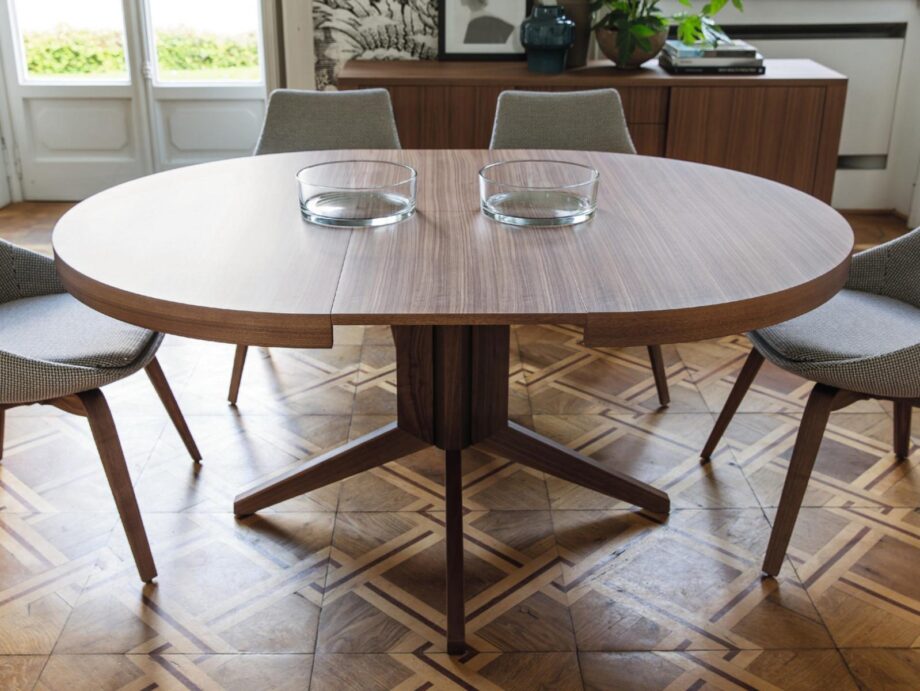Bryant Table Porada