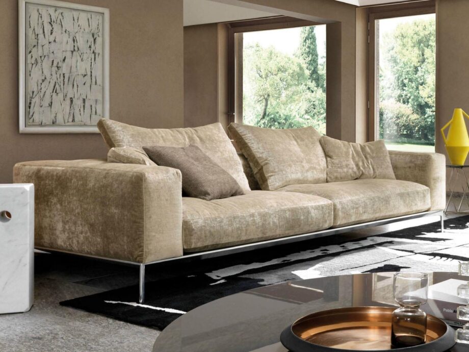 Savoye Sofa Desiree
