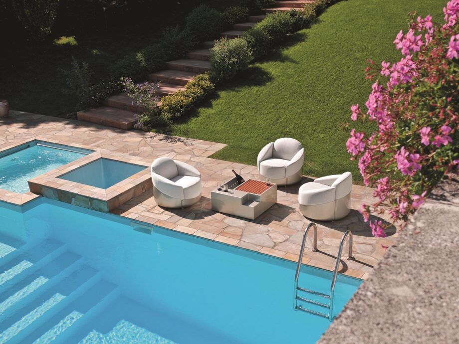 Astrea Outdoor Armchair Longhi