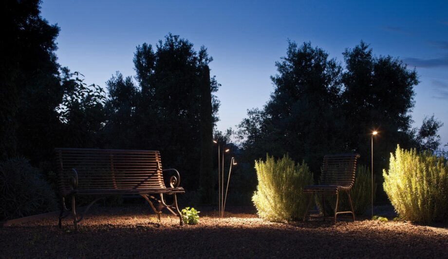 Brisa Outdoor Floor Lamp Vibia