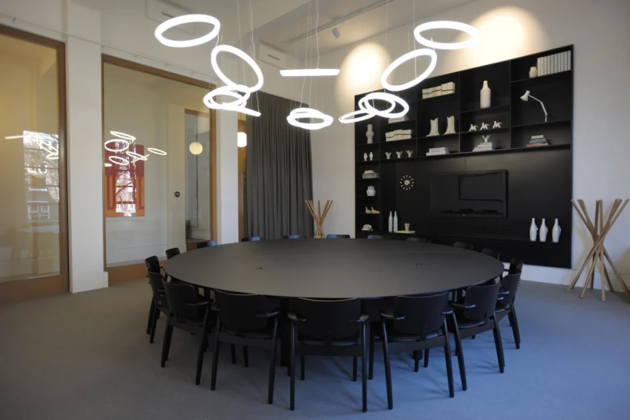 Halo Circular Pendant Lamp Vibia