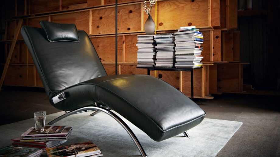 Jonas Armchair Koinor