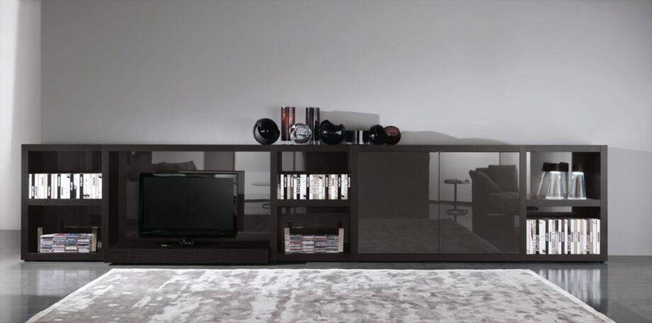 Johns Wide Sideboard Minotti