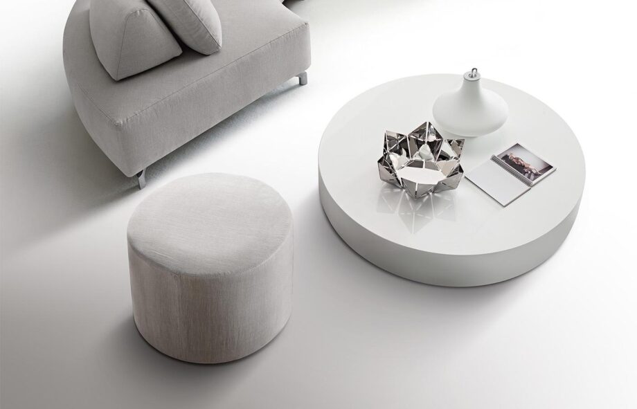 Simple Pouf Dema