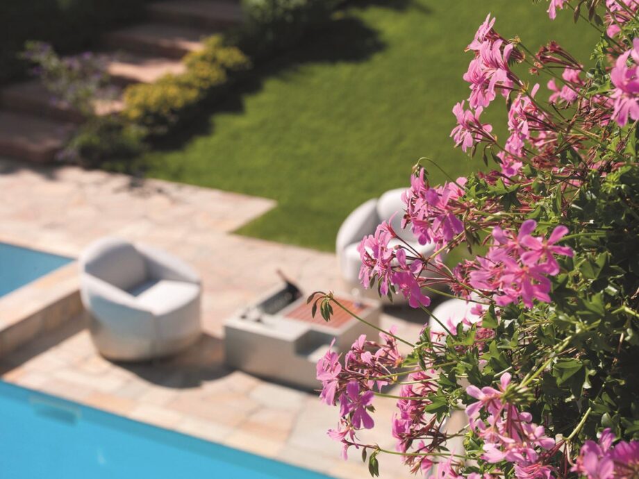 Astrea Outdoor Armchair Longhi