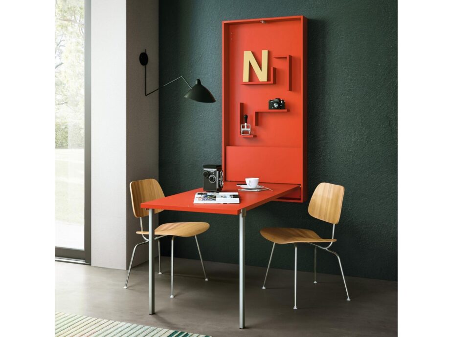 Wally Table Clei