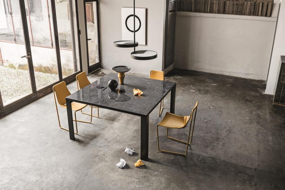 Marcopolo Table Midj