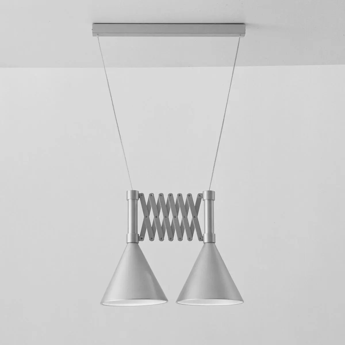 Extensible Pendant Lamp Ligne Roset