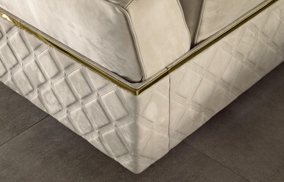 Ritual Sofa Longhi