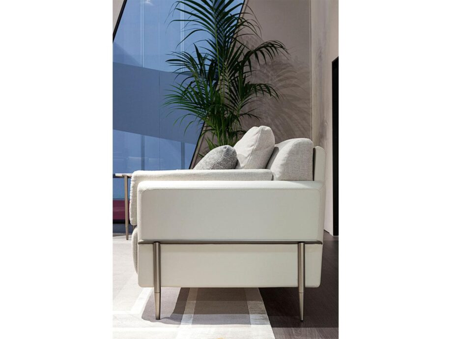 Zero Sofa Turri