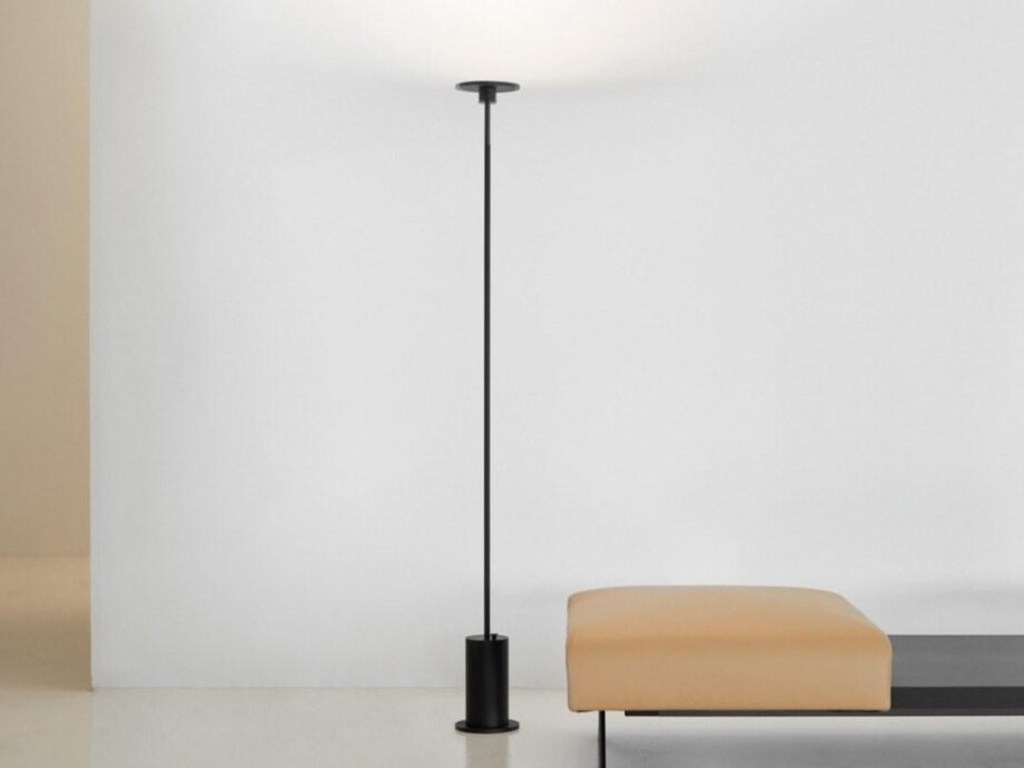 Up floor lamp | Arkoslight. Sculptural floor lamp with indirect light for a harmonious and serene ambiance.