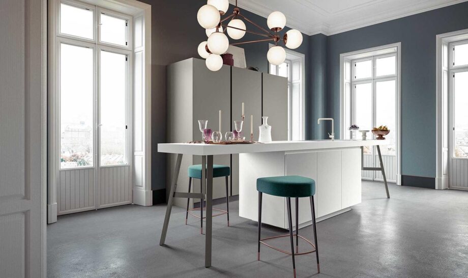Logica L40 kitchen | ALF Valdesign. Ergonomic masterpiece with integrated handles, luxurious materials, and customizable layouts. Transform your space with style and functionality.
