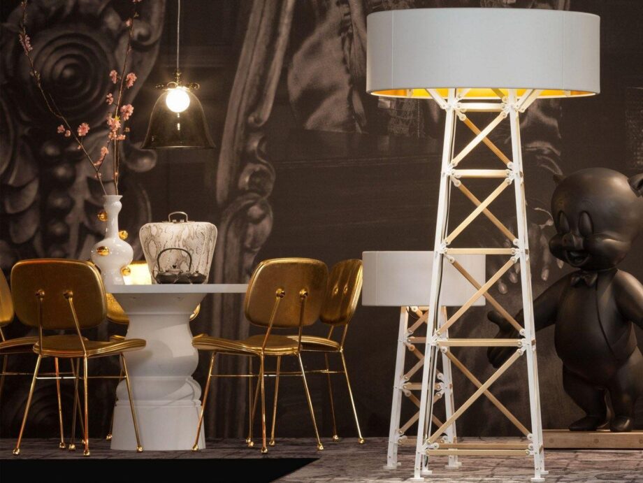 Bell Lamp pendant lamp | Moooi. Elegant Bell Lamp enhances gatherings with warm ambiance, perfect for celebrations and social settings.