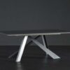 Detroit + Metal table | Altacorte. Detroit table featuring a sturdy industry iron top, paired with durable metal legs in an eye-catching design. Ideal for contemporary, stylish interiors.