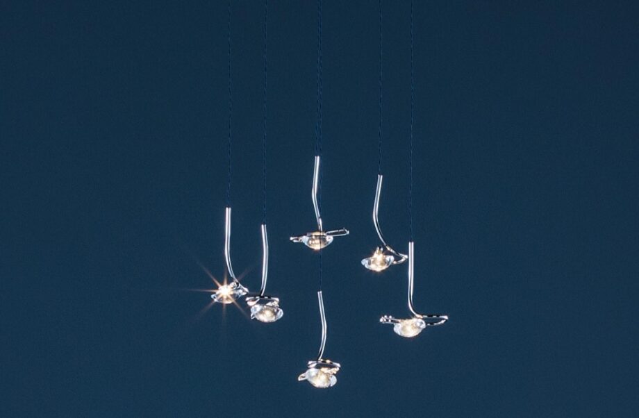 Jackie O Chandelier 6 / 9 / 12 pendant lamp | Catellani & Smith. Stylish pendant lamp with unique design, dimmable LED light source, and innovative thin blue fabric cable.