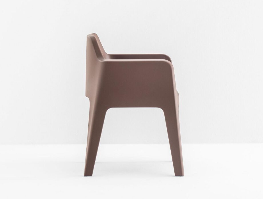 Plus 630 Outdoor chair | Pedrali. Outdoor chair with generous volumes, formal design, comfort, and functionality for both indoor and outdoor spaces.