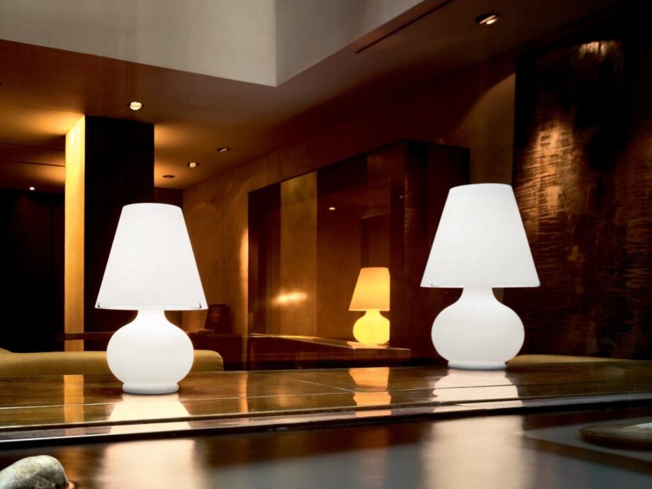Paralume P (small) T table lamp | Leucos. Handblown glass table lamp, metal structure, LED compatible, offers dual switch control, embodies masterful design and craftsmanship.