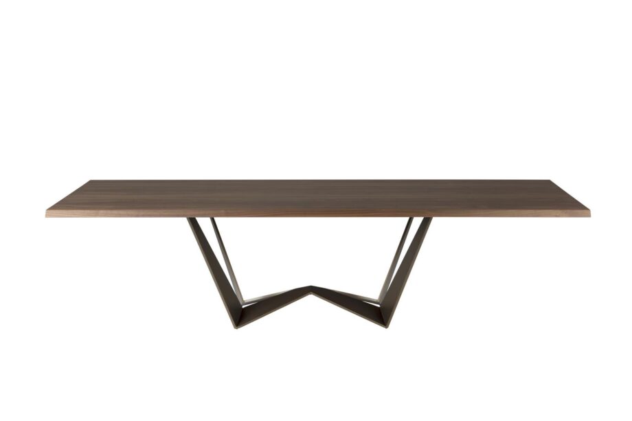 Reverse table | Tonin Casa. The Reverse table features a sinuous design with a captivating contrast between base and top for a stylish look.