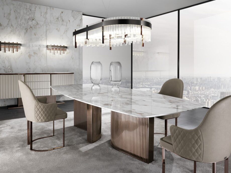 Elite wall lamp | DV home. Exquisite wall lamp featuring hexagonal columns and transparent glass, perfect for luxury interiors.