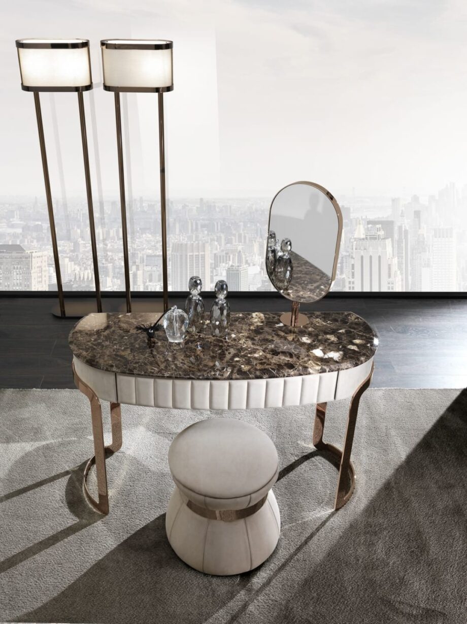 Gordon floor lamp | DV home. Elegant floor lamp with a metal structure and fabric shade, embodying luxurious Art Deco design.