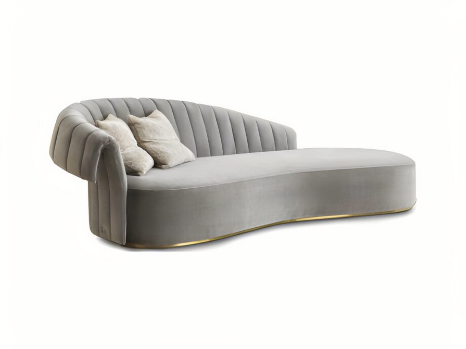 Manta chaise longue | Rugiano. Sculptural chaise longue offering supreme comfort and modern elegance, perfect for sophisticated interiors.