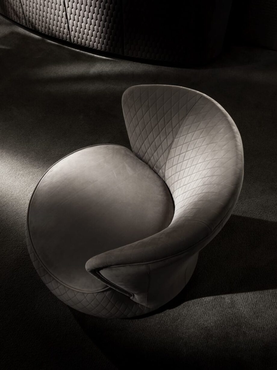 Soho armchair | DV home. Luxurious swivel armchair with distinctive quilted processing, handcrafted in Italy for supreme comfort and Art Deco elegance.