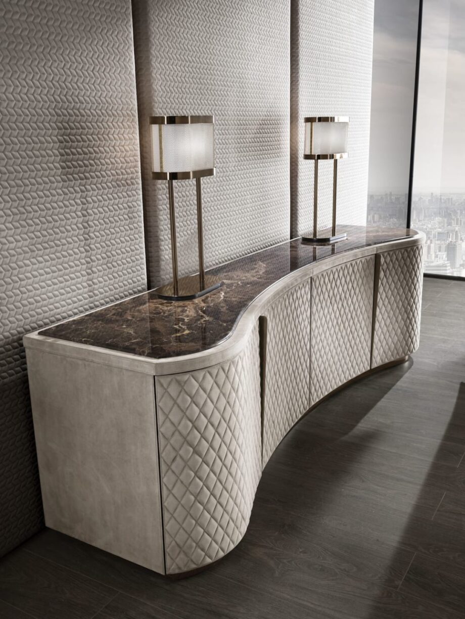 Gordon table lamp | DV home. Luxurious Art Deco table lamp with precious metal finishes, beige fabric shade, and unique wire mesh detail.