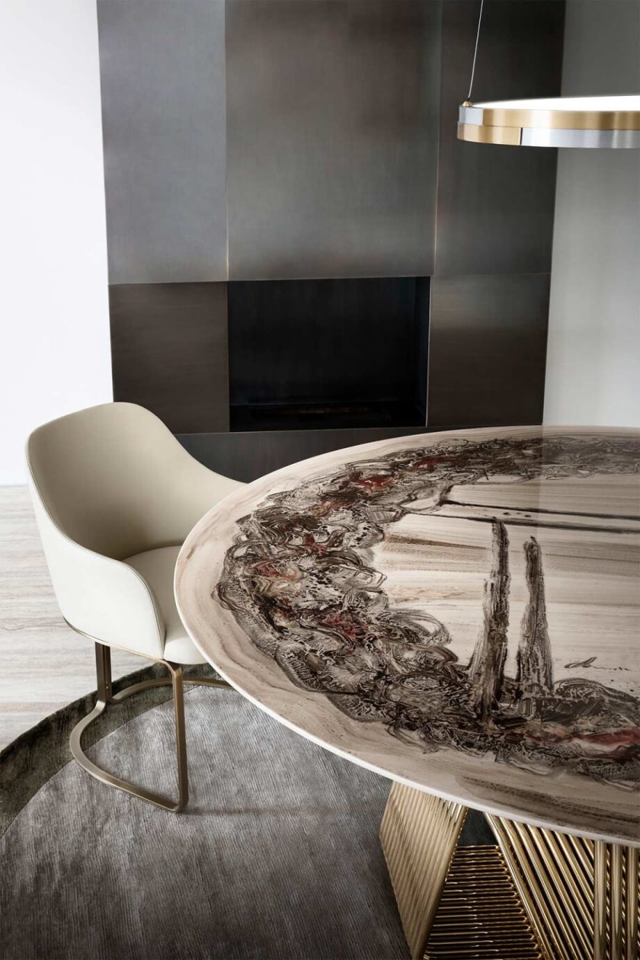 Alyson Round table | Rugiano. Elegant round dining table with a distinctive slatted base, perfect for modern interiors.