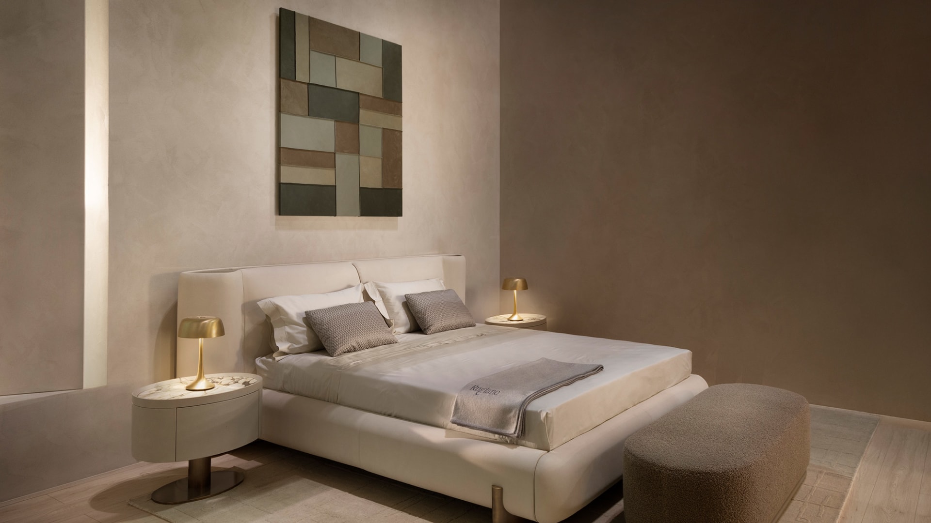 Plisse wall panel | Rugiano. Elegant wall panel with unique geometric relief, creating a play of light and shadow.