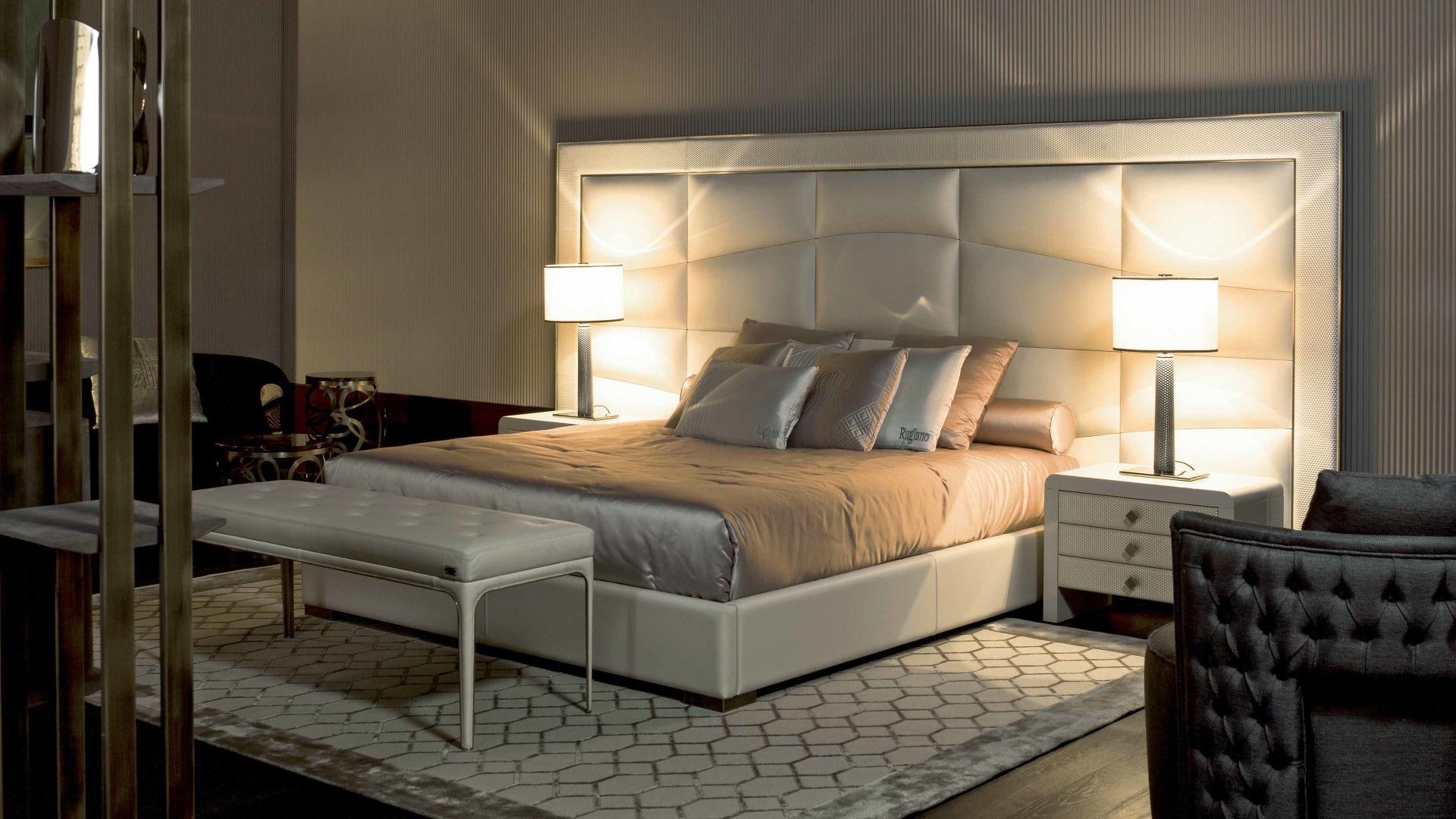 Headboards bed | Rugiano. Luxurious upholstered suspended headboard with metal accents and optional integrated reading lights.