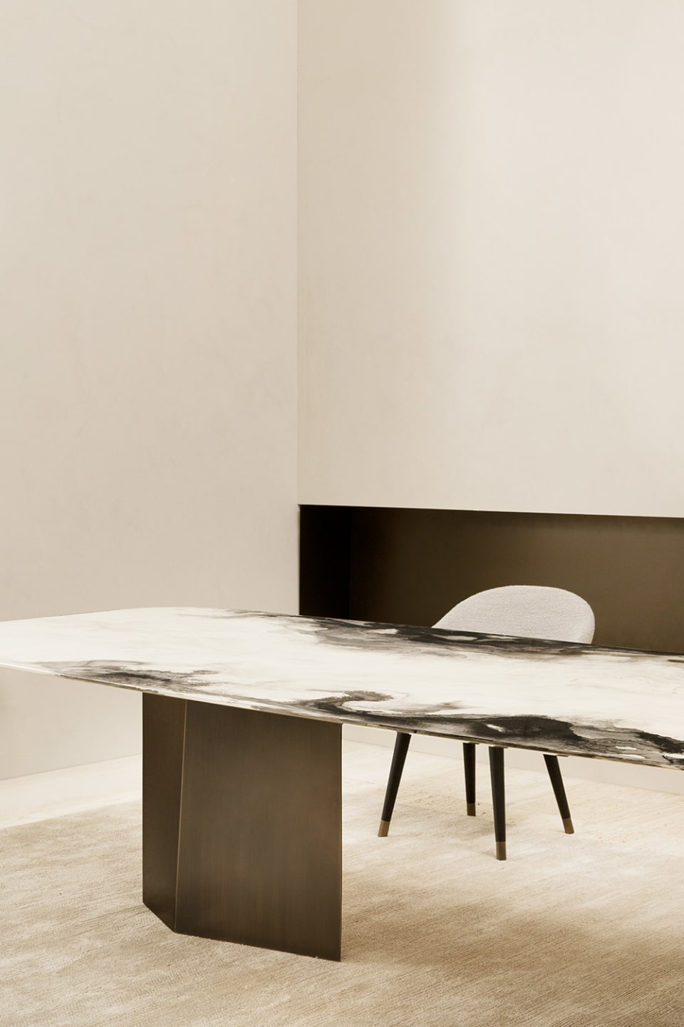 Passepartout White rug | Rugiano. Exquisite designer rug with unique texture, perfect for creating a cozy and modern ambiance.