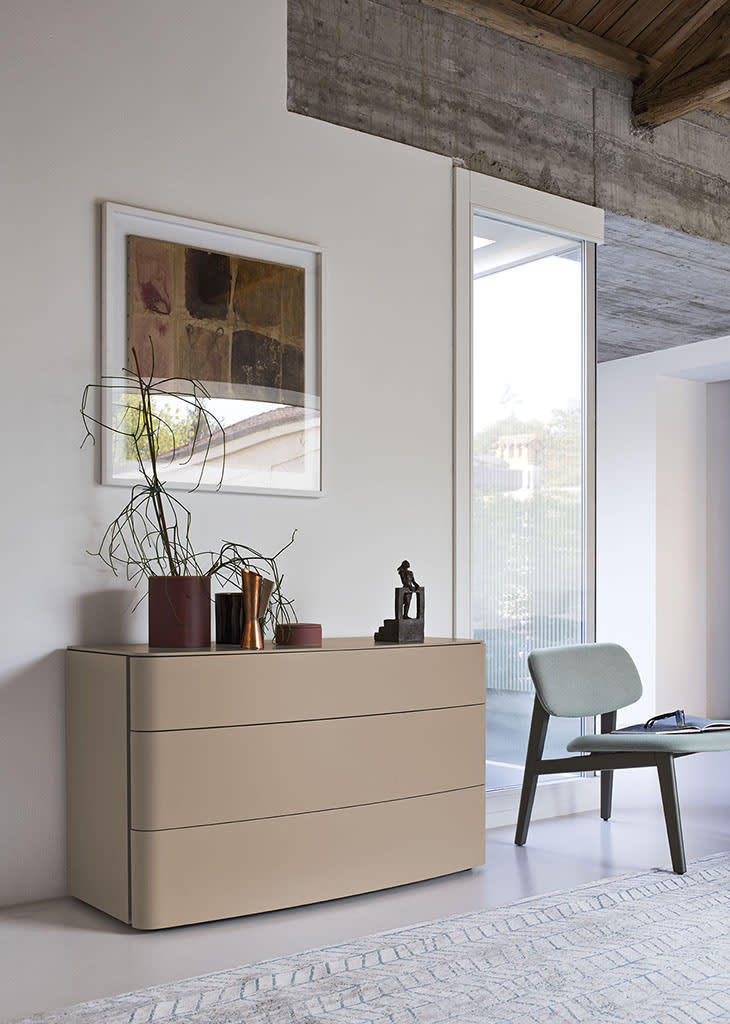 Olis bedside table | ALF Dafre. Elegant Olis bedroom suite with fluid curved lines, offering stylish storage and contemporary design.