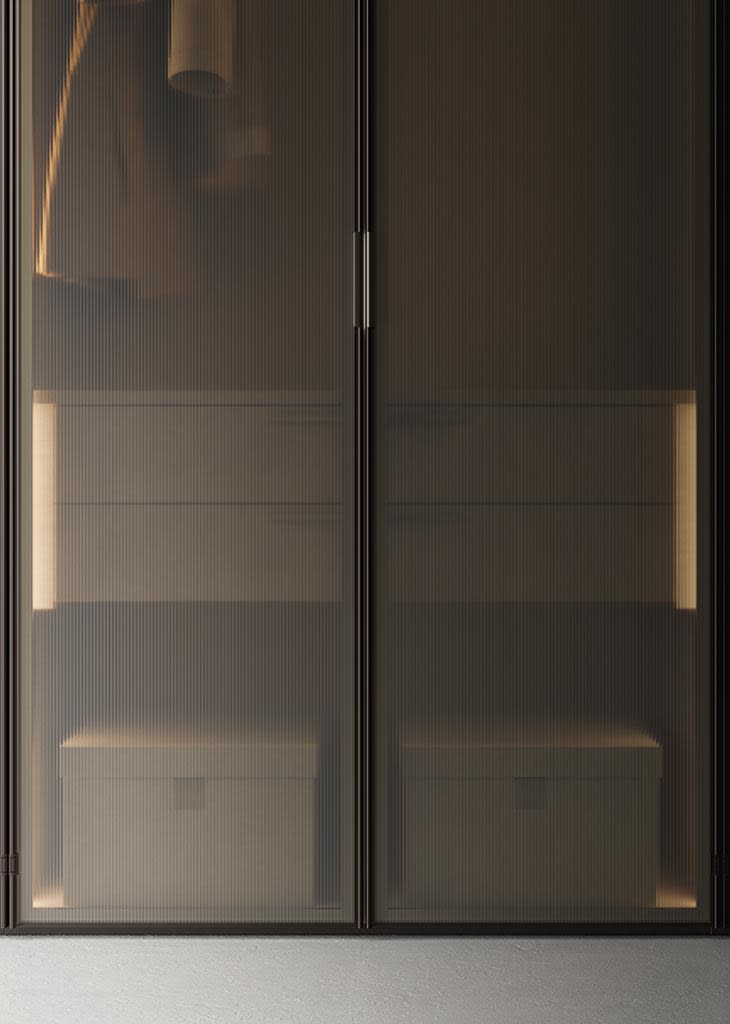 Pure closet | ALF Dafre. Elegant hinged door with clean lines for modern wardrobes and closets, ensuring seamless integration and functionality.