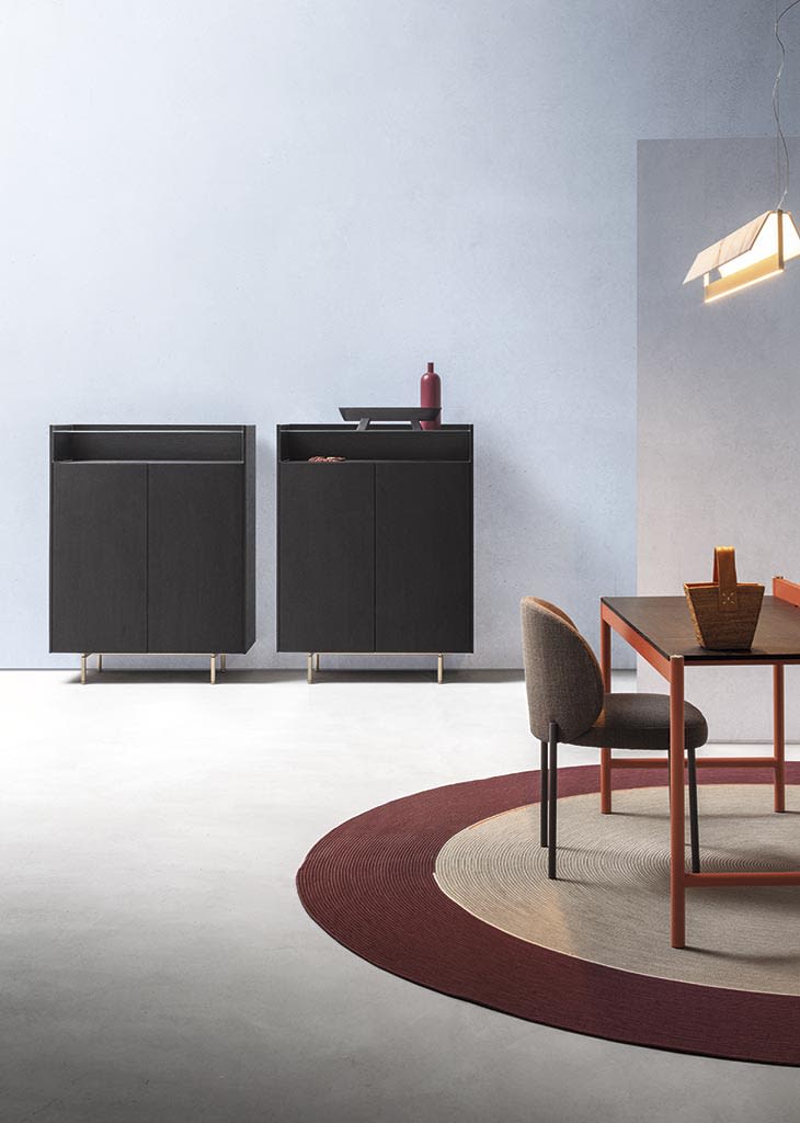 Diko display cabinet | ALF Dafre. Elegant sideboards and display cabinets with clean lines, high-quality materials, and thoughtful storage.