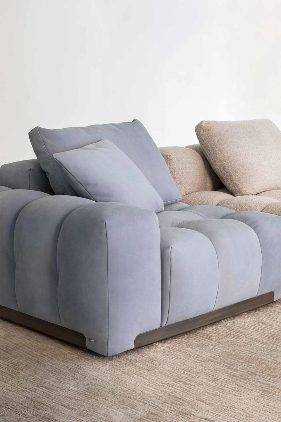 Yacht sofa | Rugiano. Modular sofa system offering unparalleled comfort and versatile configurations for sophisticated living and commercial spaces.