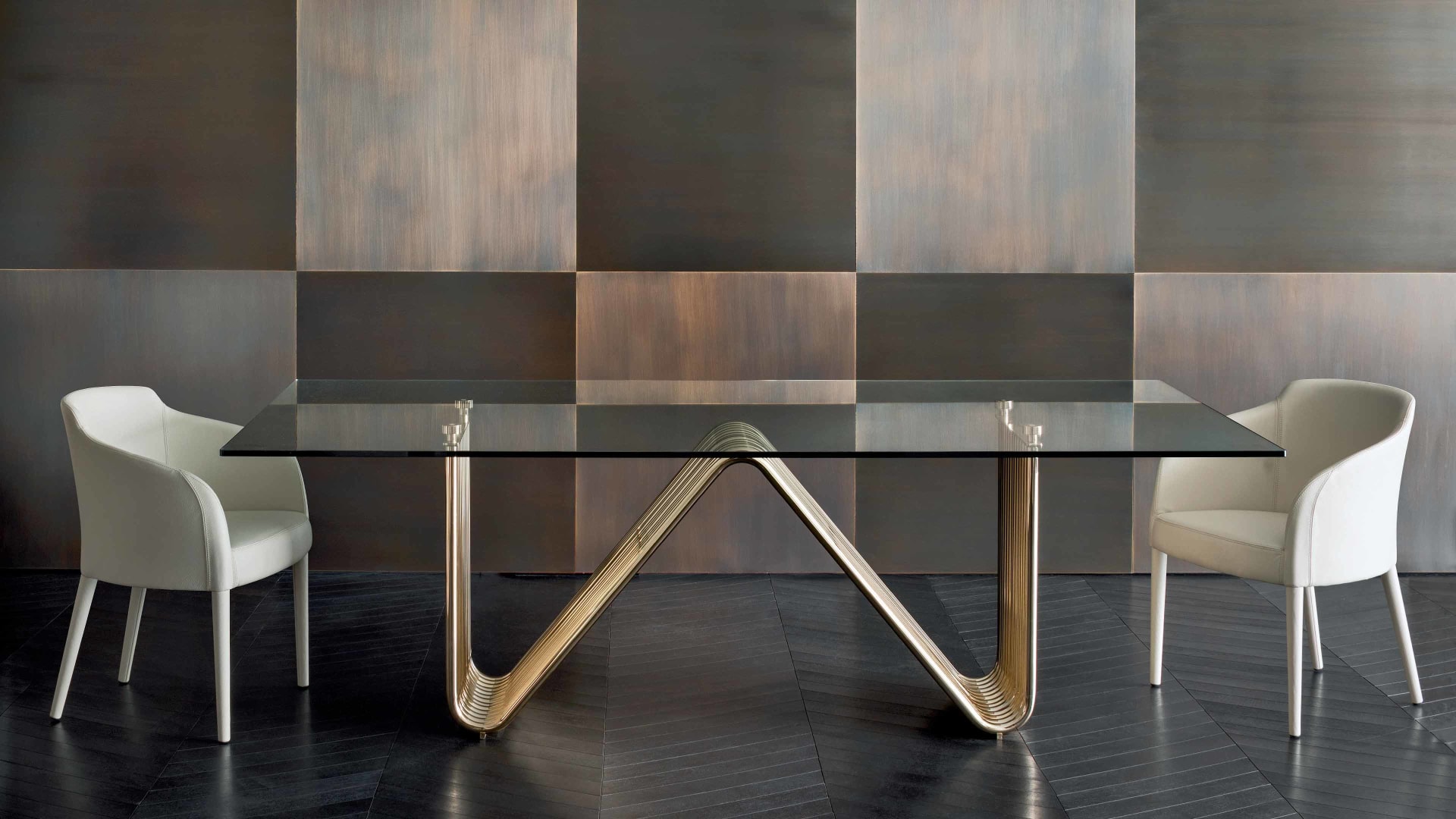 Egg armchair | Rugiano. Elegant armchair with refined lines and luxurious upholstery, perfect for modern interiors.