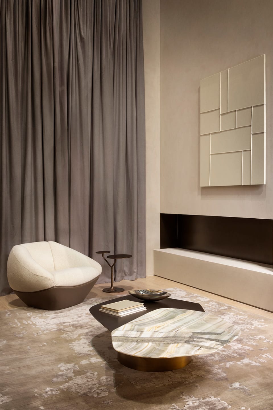 Plisse wall panel | Rugiano. Elegant wall panel with unique geometric relief, creating a play of light and shadow.