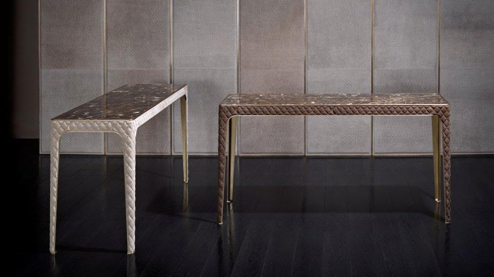 Lauren console | Rugiano. Sleek, high-end console table with a minimalist design, perfect for sophisticated interiors and versatile placement.