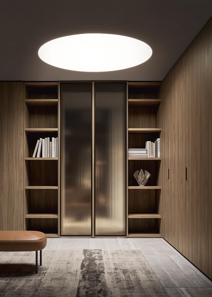 Pure closet | ALF Dafre. Elegant hinged door with clean lines for modern wardrobes and closets, ensuring seamless integration and functionality.