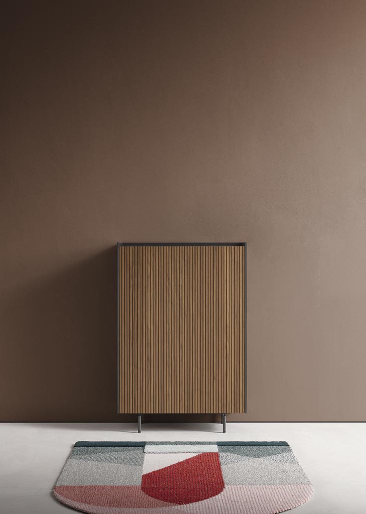 Diko display cabinet | ALF Dafre. Elegant sideboards and display cabinets with clean lines, high-quality materials, and thoughtful storage.