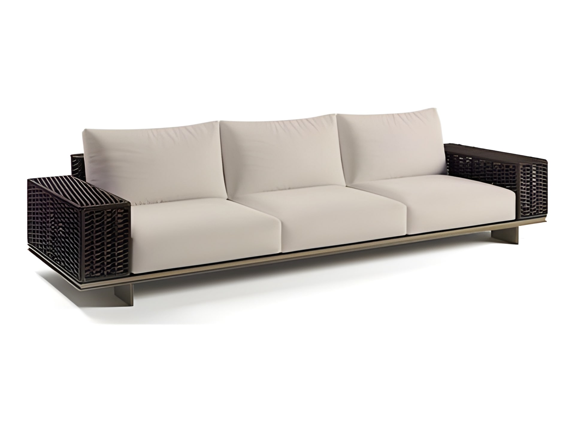 Memphis Intreccio sofa | Rugiano. Luxurious sofa with linear metal base, elegant leather details, and integrated marble coffee tables for versatile compositions.