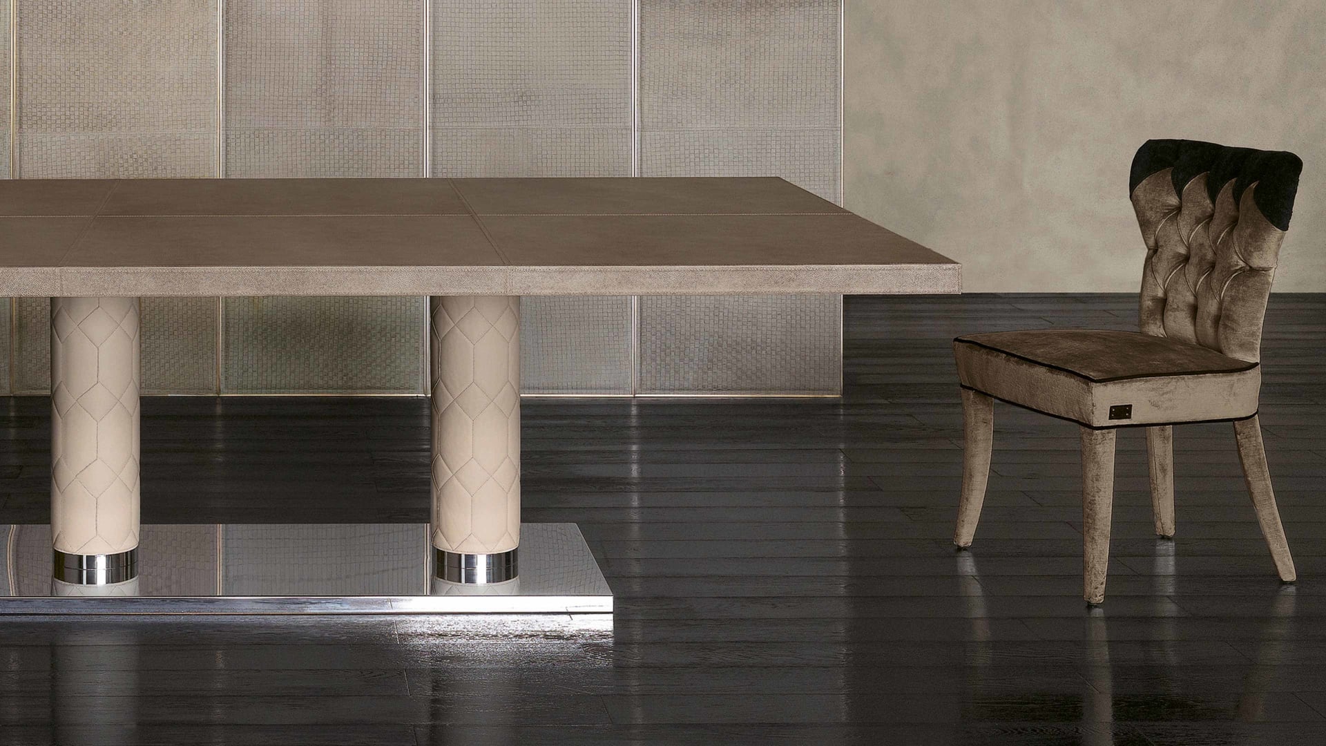 Fujico table | Rugiano. Elegant dining table with a sleek lacquered top and two sculptural marble bases, offering two distinct sizes.