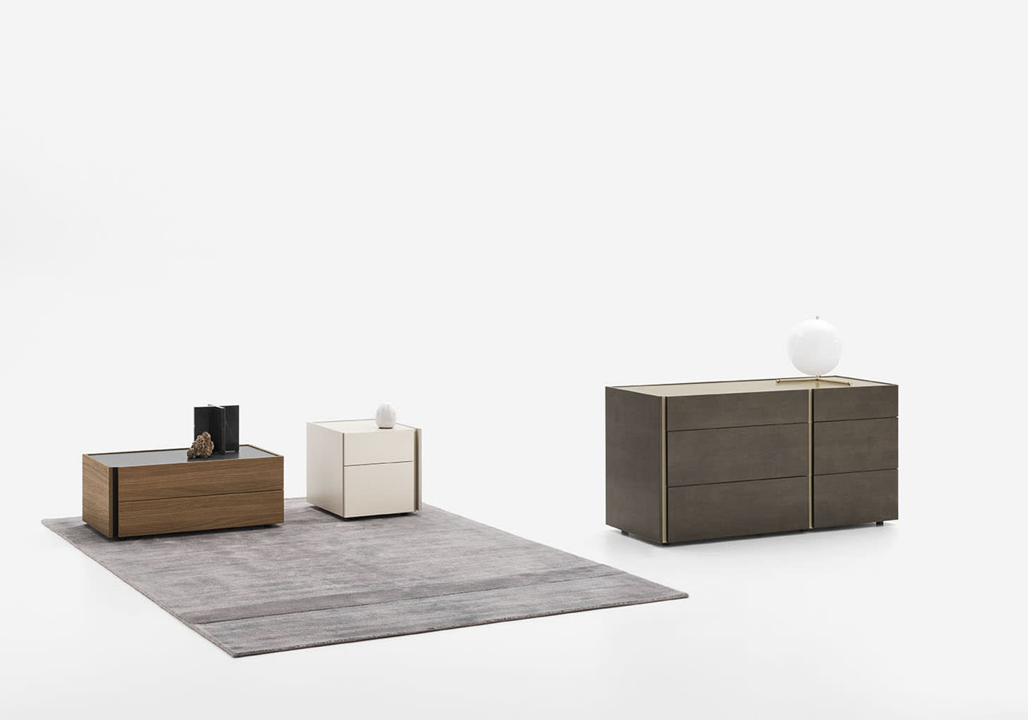 Da-Do System bedside table | ALF Dafre. Modular Da-Do storage system with linear design, two-tone finish, and integrated handles for bedroom personalization.