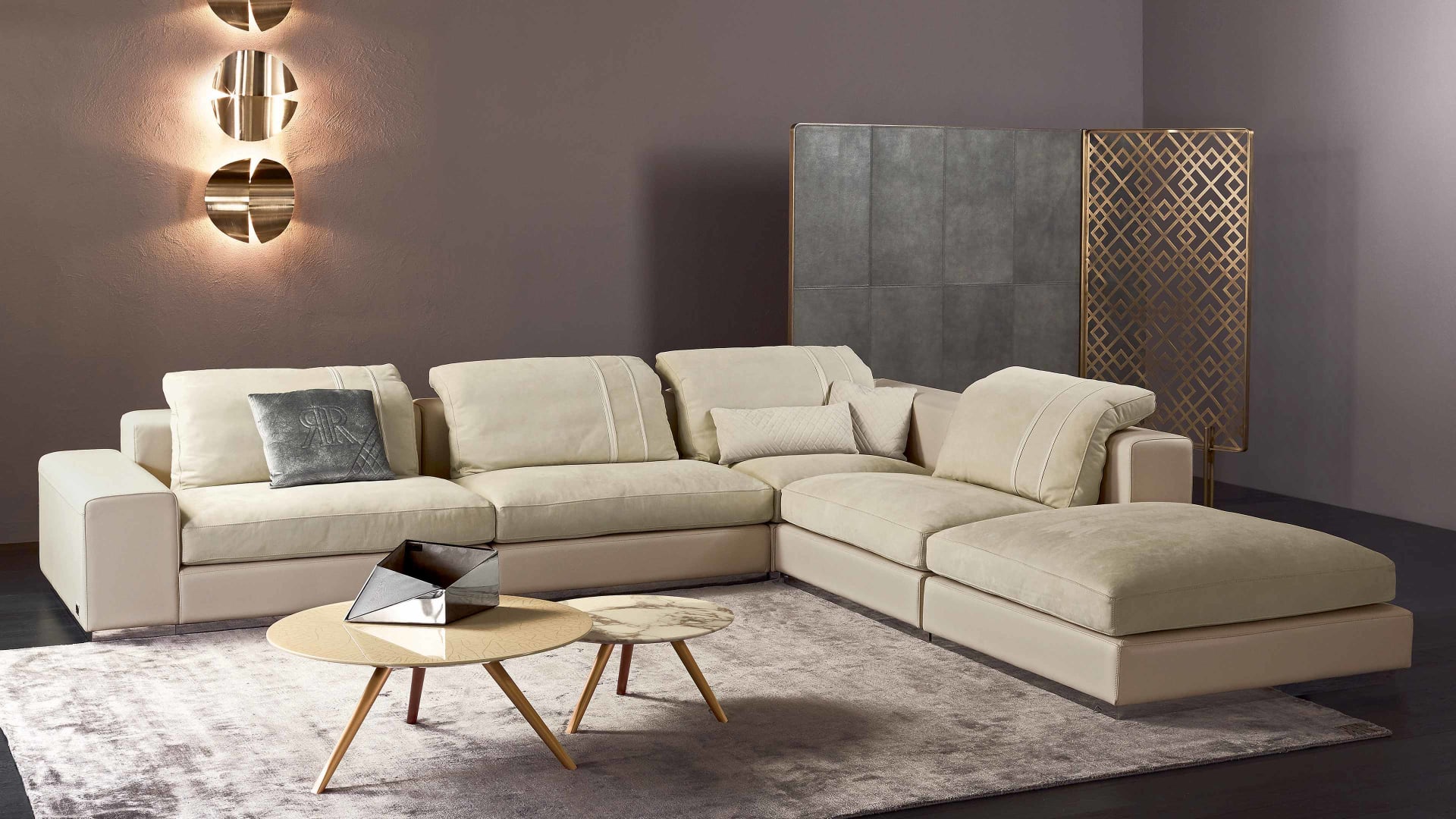 Miami pouf | Rugiano. Modular sofa with contemporary design, offering exceptional comfort and versatile configurations for any modern living space.