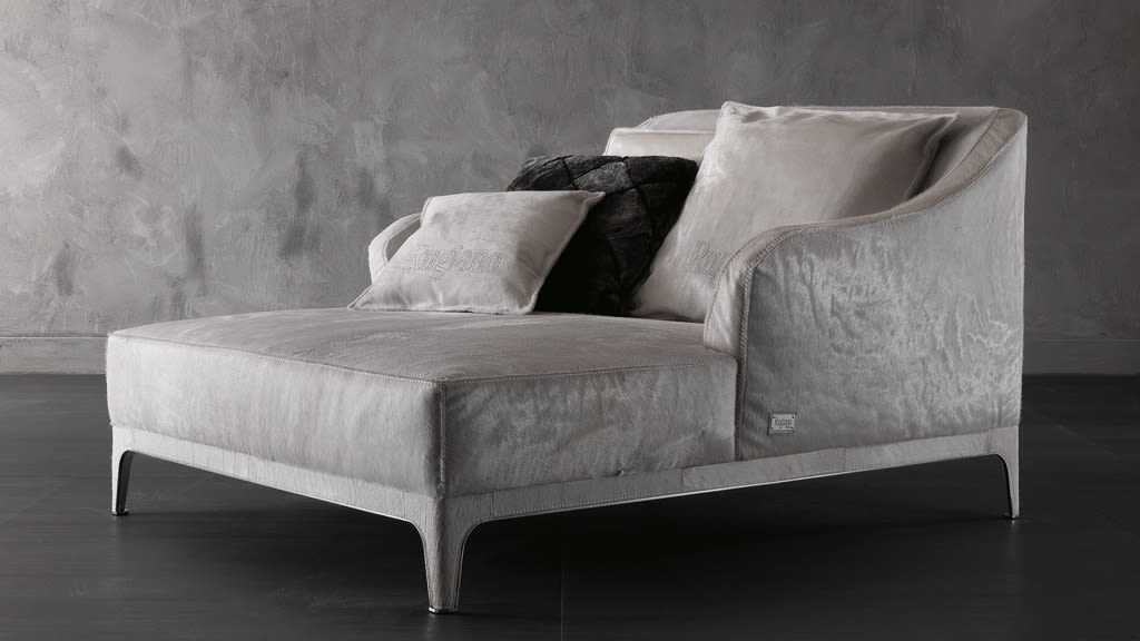 Oscar chaise longue | Rugiano. Luxury chaise longue, a masterpiece of comfort and refined design, perfect for sophisticated interiors.