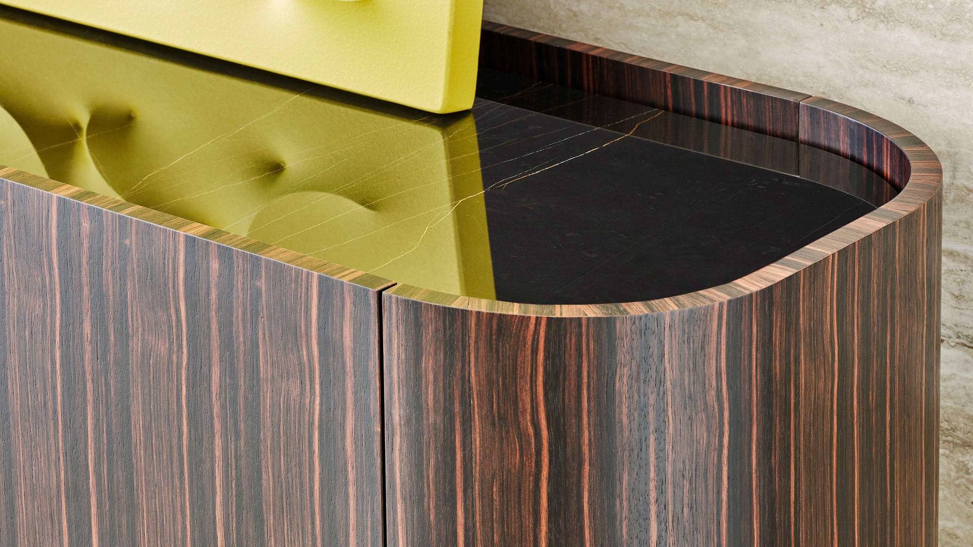 Frak sideboard | Rugiano. Exquisite sideboard with ebony or leather, marble top, and elegant glass details.